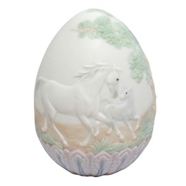 Lladro 1995 Limited Edition Egg