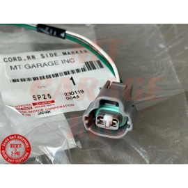 Lexus 2004-2006 Lexus ES330 Genuine Side Marker Light Connector Plug Pigtail