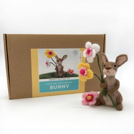 Bergin & Bath Needle Felting Kit Bunny. Craft kit for Adults and Teens. Learn How to Make a Felted Rabbit. Easter Gift. Gift for her