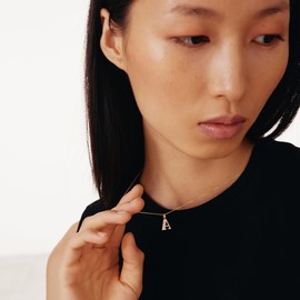 Gelin - Colgante con inicial de oro de 14 quilates para mujer, colgante con letra del alfabeto, A-Z, todas las letras, CZ (I), Oro amarillo