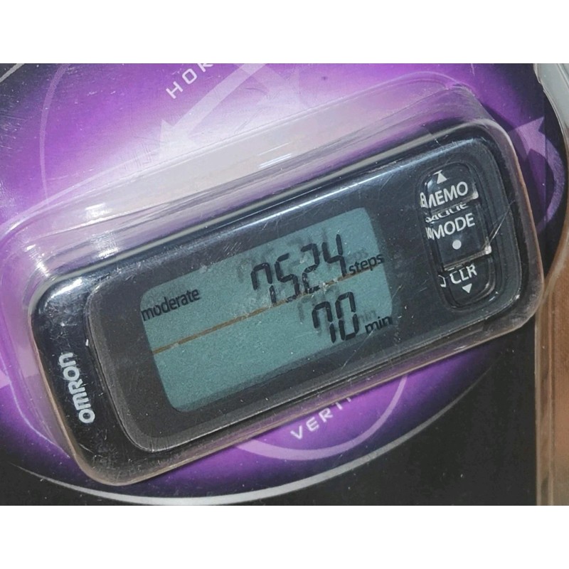 OMRON GO SMART TRI-AXIS POCKET PEDOMETER WITH A BRAIN HJ-303