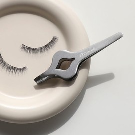 PICCASSO Picasso eyebrow tweezers easy grip eyelash tweezer 1ea / 피카소 눈썹 족집게 정리 이지 그립 속눈썹 트위저 1ea