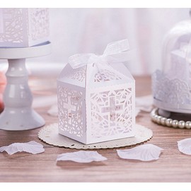 KAZIPA 50 cajas de regalo de bautizo, 2.2 x 2.2 x 2.2 pulgadas, cajas de regalo cortadas con láser para baby shower, decoración de fiesta de primer cumpleaños, bautizo, cajas de dulces para niño y