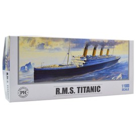 Premium Hobbies R.M.S Titanic W/Colored Parts 1:000 Plastic Model Kit 310V