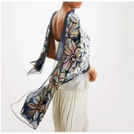 METROPOLITAN MUSEUM OF ART, "MAGNOLIA VASE" BURNOUT OBLONG SCARF, NEW in BOX