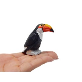 Selsela Toucan Bird Figurine Statue Tropical Yellow Beak Decor Miniature Sculpture Art Wood Carving