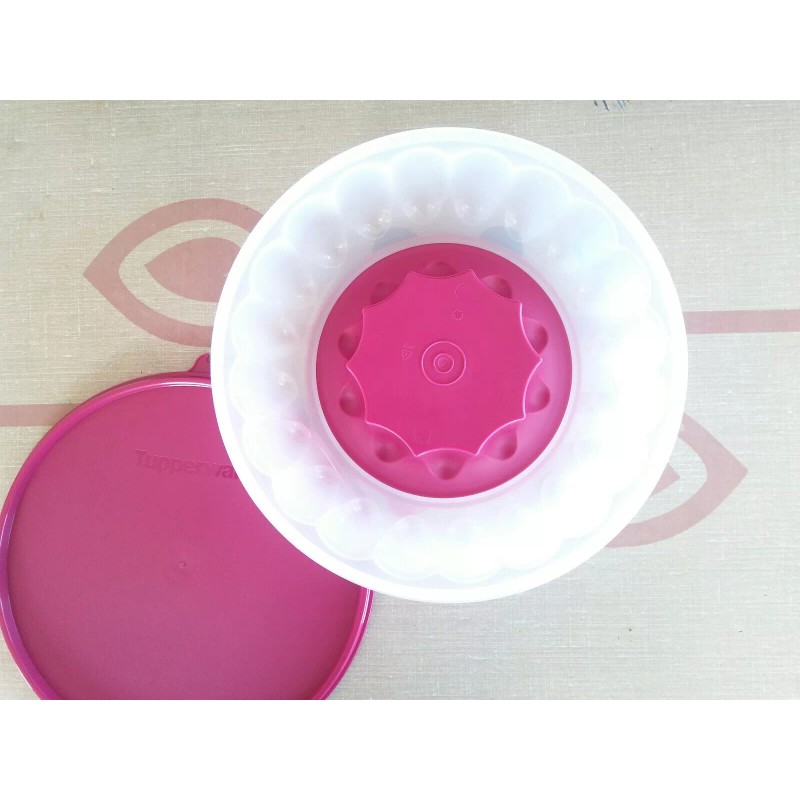 Tupperware -Jello-Ring Mold - New