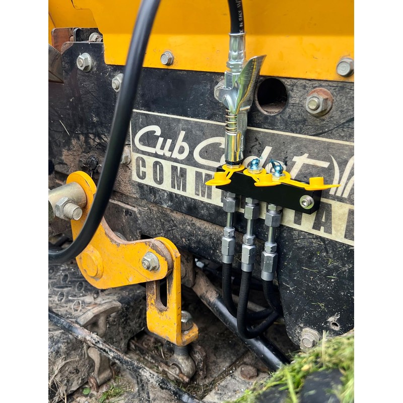 LockNLube Grease Fitting Caps (50 count) (Red)