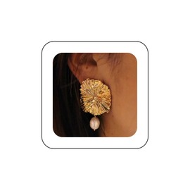 Cybche Vintage Blume Perle Tropfen Ohrringe Gold Floral Perle Ohrringe Gänseblümchen Blume Baumeln Ohrringe Gehämmert Floral Ohrringe Hochzeit Perle Ohrringe Schmuck Für Frauen