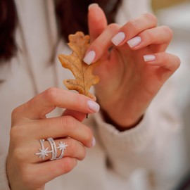 EVER FAITH Mode Nordstern Statement Ring zierlich Cubic Zirconia Versprechen Engagement Schneeflocken Ringe für Damen Delicate Fingerschmuck für Holiday Party Größe 9