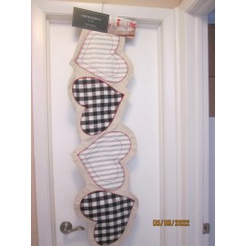 Table Runner Centerpiece Valentine Day Gingham Heart Shaped Appliqued 15" X 48"