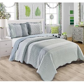 Grand Linen 3-Piece Queen Size Wave Edged Oversized Quilt Set 100 inch X 106 inch All Seasons Large Bedspread, Pillow Shams Lightweight Coverlet Soft Green Grey Colors Bed Cover Geometric Pattern