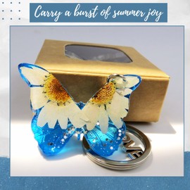 Resin Real Pressed Daisy Flower Butterfly Keychains, Butterflies Keychain With Flowers, Pressed Flower Keychain, Summer Key Chain, Cute Keychains For Women Girls Teens For Birthday (Blue Butterfly)