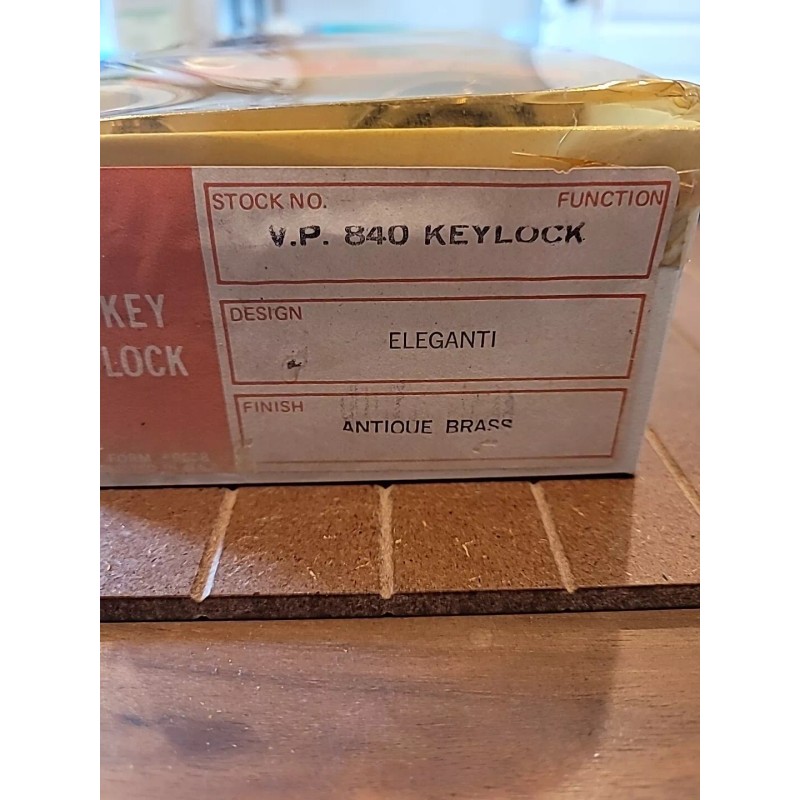 Weslock Eleganti Keylock entry door knob 840 Antique Brass Design---