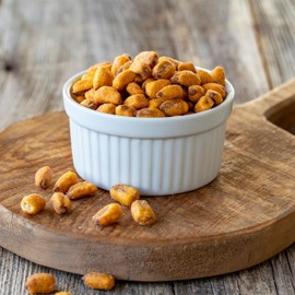 Yupik Toasted Giant Corn Nuts, Salted, 1 lb (16 oz), Gluten-Free, Kosher, Vegan, Large Sized Roasted Corn Kernel, Seasoned with Salt, Source of Fiber, Crunchy Savory Snack, Ideal for Game Night & BBQ