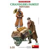 Miniart 1:35 - Refugees, Chandlers Family, Molded Color