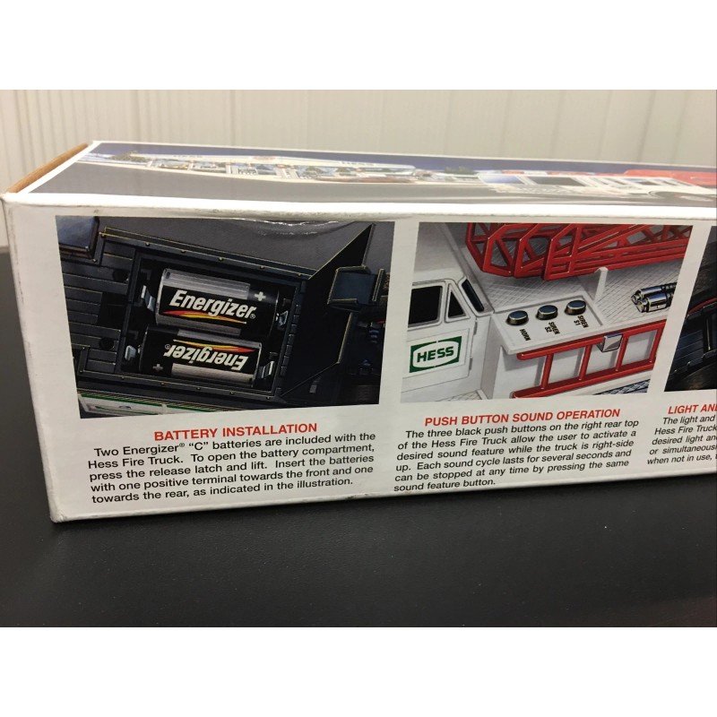 New Collectible 2000 Hess Fire Truck Mint in Box Battery