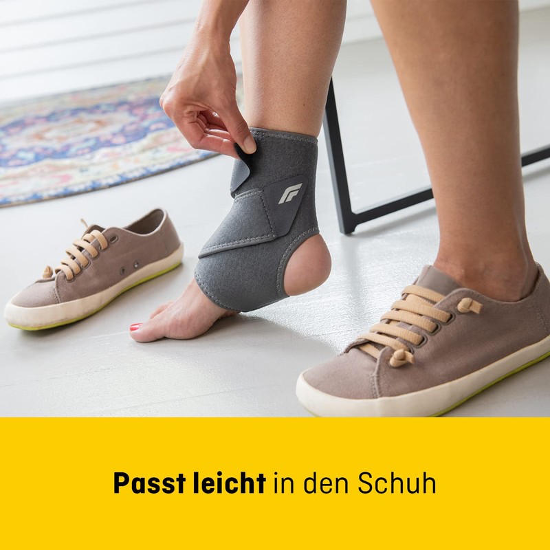 FUTURO Comfort Fit Ankle Brace 04037 Adjustable (17.8 cm -