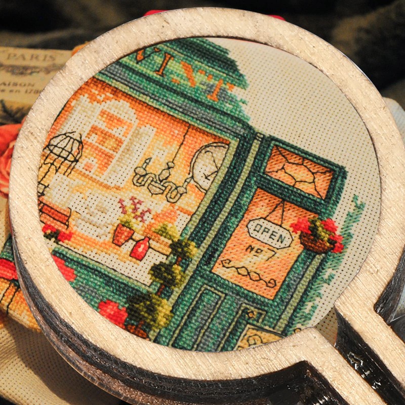 Jetec 20 Pieces 1 Inch Mini Embroidery Hoops Christmas Wooden