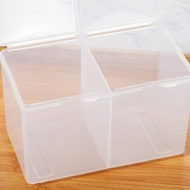 2-compartment dual cotton pad case cotton swab container plastic transparent divider container certification exam lid / 2구 듀얼 화장솜케이스 면봉통 플라스틱 투명칸막이용기 자격증시험 뚜껑