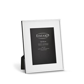 EDZARD Rimini Picture Frame with Mount for Photo 13 x 18 cm Elegant Silver-Plated Tarnish-Resistant with Velvet Backing Includes 2 Hangers Photo Frame for Standing and Hanging