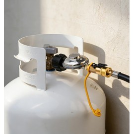 CALPOSE Propane Regulator with Quick Connect Fittings and ON/Off Valve