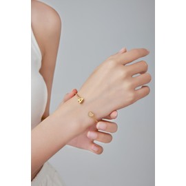 VQYSKO Heart Initial Cuff Bracelets for Girls Woman-CZ Stainless Steel Adjustable Open Bracelet Girl Jewellery,Birthday Gifts for Girls (Gold Q), 6.7in