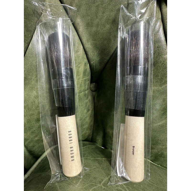 Cepillo Bobbi Brown the BRONZER ¡TOTALMENTE NUEVO!