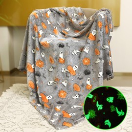 Yeqivo Cuddly Blanket, Glow in the Dark Children's Blanket, Fleece Blanket, Soft Fluffy, Baby Blanket, Warm Cuddly, Sofa Blanket, Super Soft Flannel Blankets (Ghost, 130 x 150 cm)