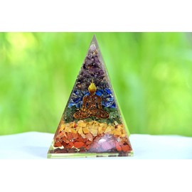 Wholesalegemshop Orgone Large Size (10cmx5cm) Buddha Seven Chakra Pyarmid With Chakra Chips Bracelet & Pouch