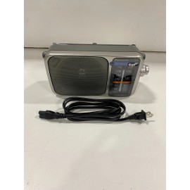 PANASONIC PORTABLE RF-2400D FM-AM 2-BAND RECEIVER (SILVER)