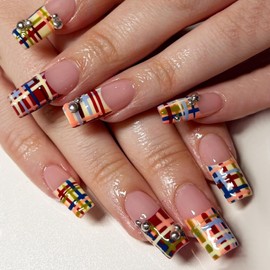 Uas postizas medianas cuadradas con punta francesa y diseo a cuadros, con cuentas plateadas, acabado brillante. Kit de manicura para mujeres, fiestas y bodas. 24 unidades.