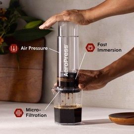 AeroPress Coffee Maker Carafe, 20 oz (600 ml) Capacity, Shatterproof Pour Over Coffee Carafe, Ideal for Original, Clear, and XL Presses, Compact and Travel-Friendly Design, Made in USA