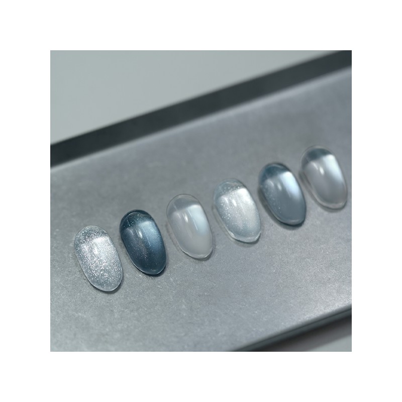 From the Nail Magnetic Gel Blue Silver 6-piece set /