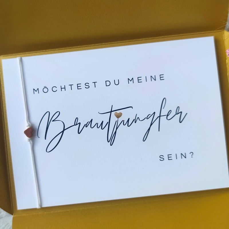 Briefzauber - Bridesmaid Questions - A6 Card with Bracelet &