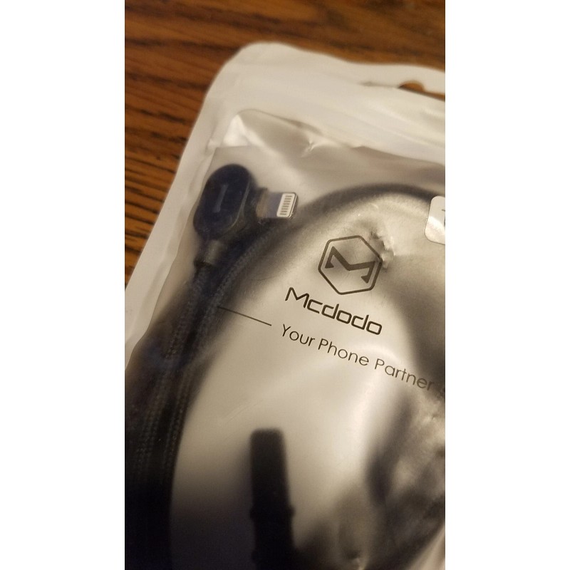 McDodo 90 Degree USB to Apple Compatible Cable 6ft black