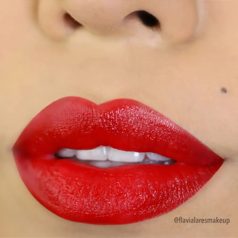 Labial Bálsamo Brillo Con Color De Labios Moira Cosmetics Acabado