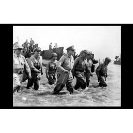 General Douglas MacArthur Wades Ashore PHOTO, Philippines, 1944 WORLD WAR TWO 2