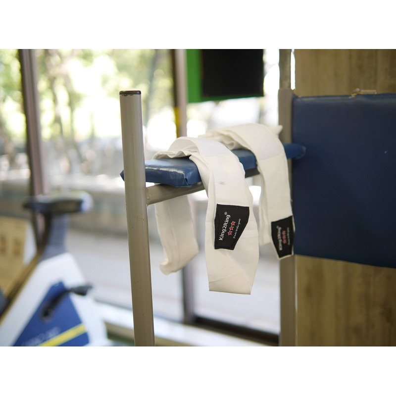 king2ring Boxing Bandage Gloves Kickboxing Shrink (Red)