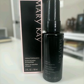 Mary Kay Makeup Finishing Spray by Skindinävia  2 fl. oz. Cosmetic