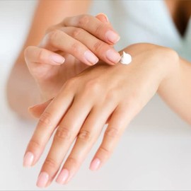 Dermafix Crema Reparadora Corporal | Hidratación Intensiva para la Piel | Cuidado Cutáneo Diario | Uso Diario | 250 ml