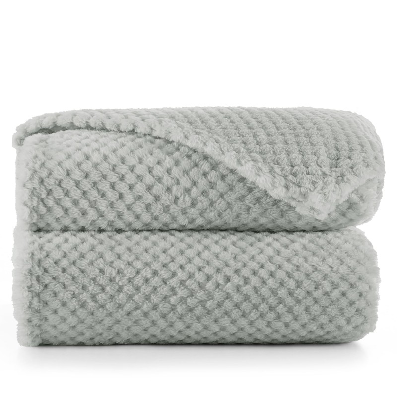 DecoKing Henry Cuddly Blanket, Soft, Fleece Microfibre Bedspread in Scandinavian