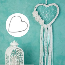 Pack of 9 Heart Wire Wreath Frame, Metal Heart Dream Catcher Wreath, Floral Macrame Ring, Hoop Earrings, Dream Catcher Wreath Making Accessories for DIY Flower Wreath, Dream Catcher