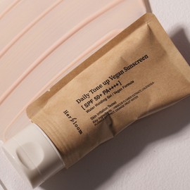 herbloom Daily Tone Up Vegan Sunscreen 50ml - herbloom Daily Tone Up Vegan Sunscreen 50ml