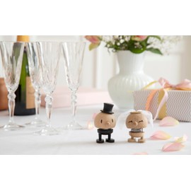 Hoptimist Bride Figurine, Decorative Wedding Figures, Wooden Wedding Decoration, Beautiful and Funny Gift Idea for Weddings, 4.5 x 5.9 x 7.2 cm, Small, Raw Oak