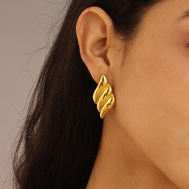 XIXINI Chunky Gold Earrings for Women, 14k Plated Statement Geometric Round Stud Earrings, Hypoallergenic Trendy Thick Fashion Jewelry