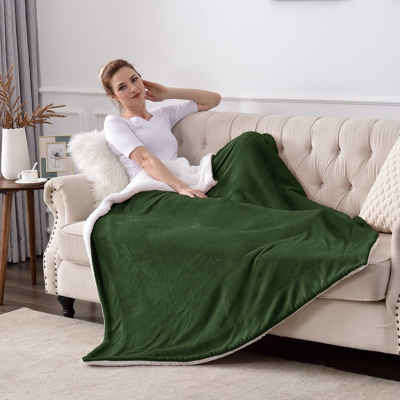 SOCHOW Sherpa Fleece Throw Blanket, Double-Sided Super Soft Luxurious Plush