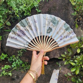 National Museum of Korea Goods Bamboo Folding Fan Korean Traditional Hand Fan Portable Summer Fan I agree to third party provision for foreigner gift delivery / 국립중앙박물관 굿즈 대나무 접부채 한국 전통 손부채 휴대용 여름 부채 외국인 선물 배송을 위한 제3자 제공에 동의합니다