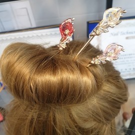 Empress Gemstone Hairpin Hair Accessory Red 2ea
