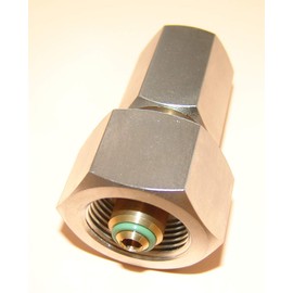 Multiadapter 300 Bar Oxygen/Helium/Compressed Air to G5/8 Inch Oxygen Bullnose Internal Thread